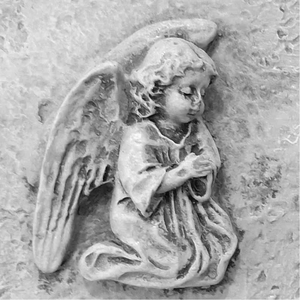 Grabstein mit Engel betend und Herz - Wir vermissen Dich - Polyresin 16 x 7 x 10 cm