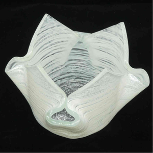 Windlicht Teelicht Glasschale für Teelicht weiß Fusingglas 10,5 x 10,5 cm Glaskunst Unikat