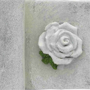Gedenkrolle grau Motiv Rose Im Gedenken Polyresin 20,5 x 9,5 x 7 cm Grabschmuck